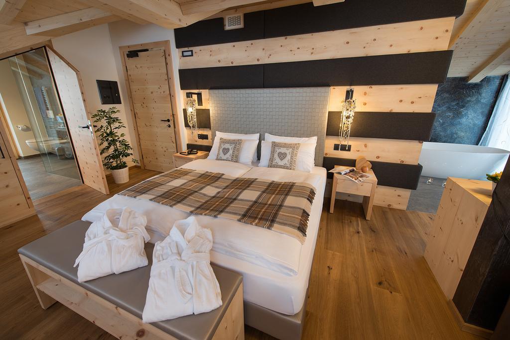 Hotel Roberta Alpine Adults Only Ливиньо Екстериор снимка